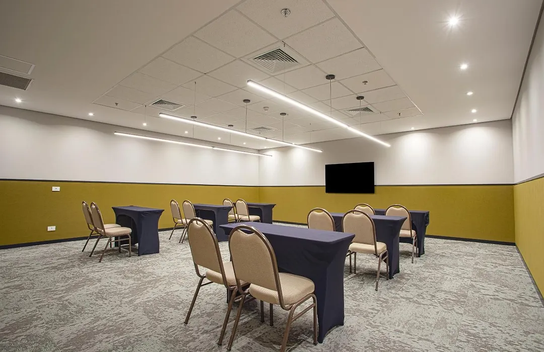 Qoya Hotel Curitiba, Curio Collection By Hilton-1