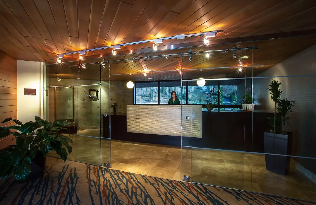Cliff Lodge And Spa-1
