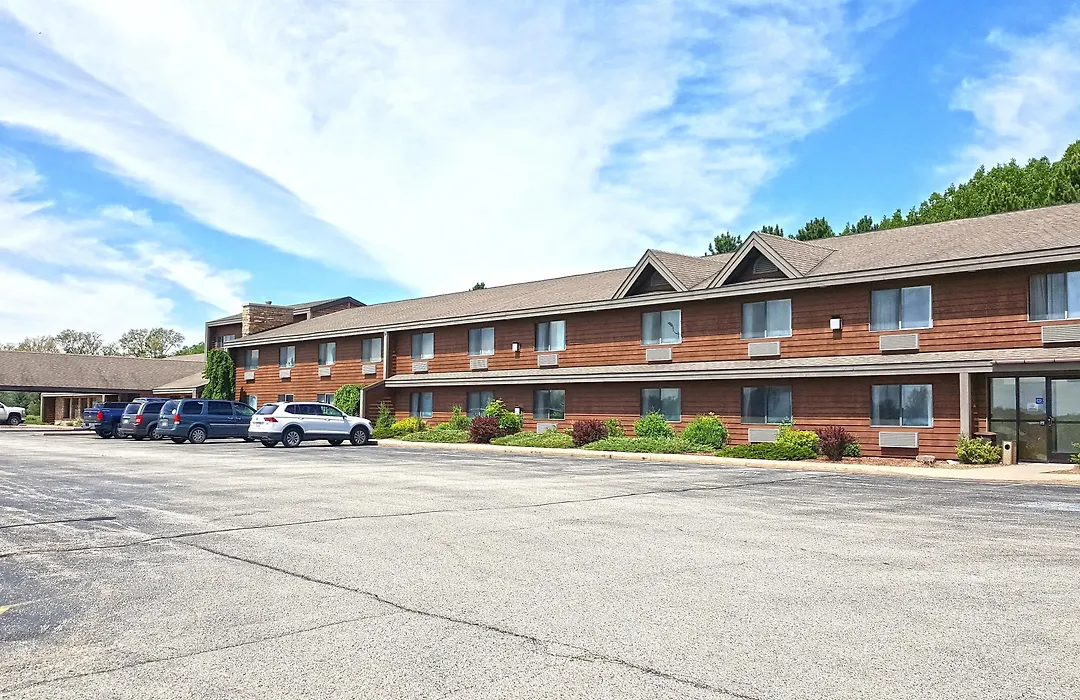 Motel 6 Norway Mi-1