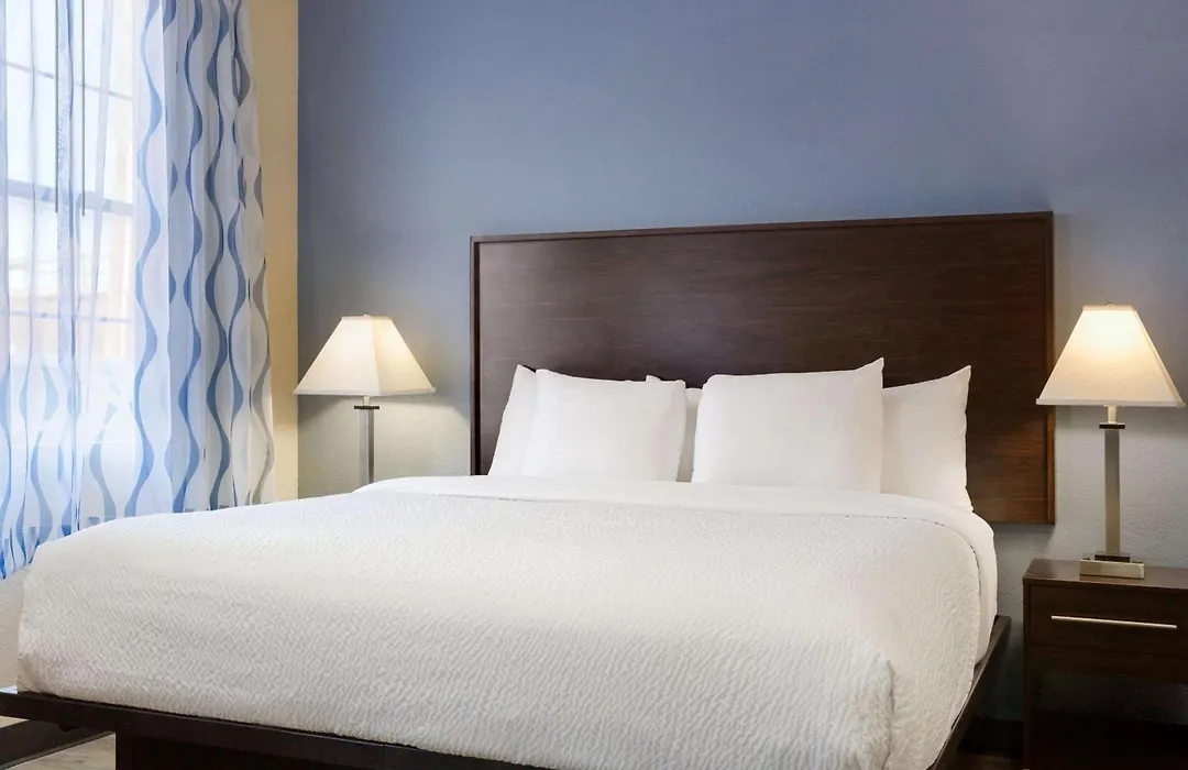 Days Inn & Suites By Wyndham Dfw Airport South-Euless-1