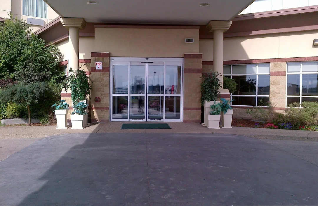 Clarion Hotel & Conference Centre-1