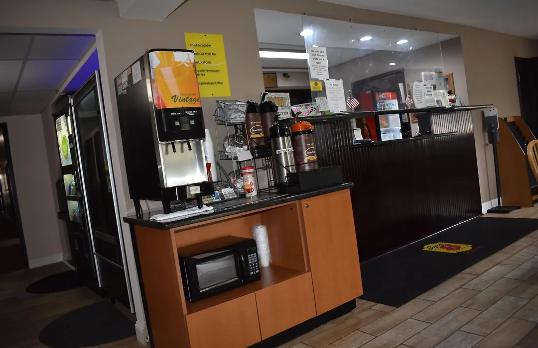 Super 8 By Wyndham La Vale/Cumberland Area-1