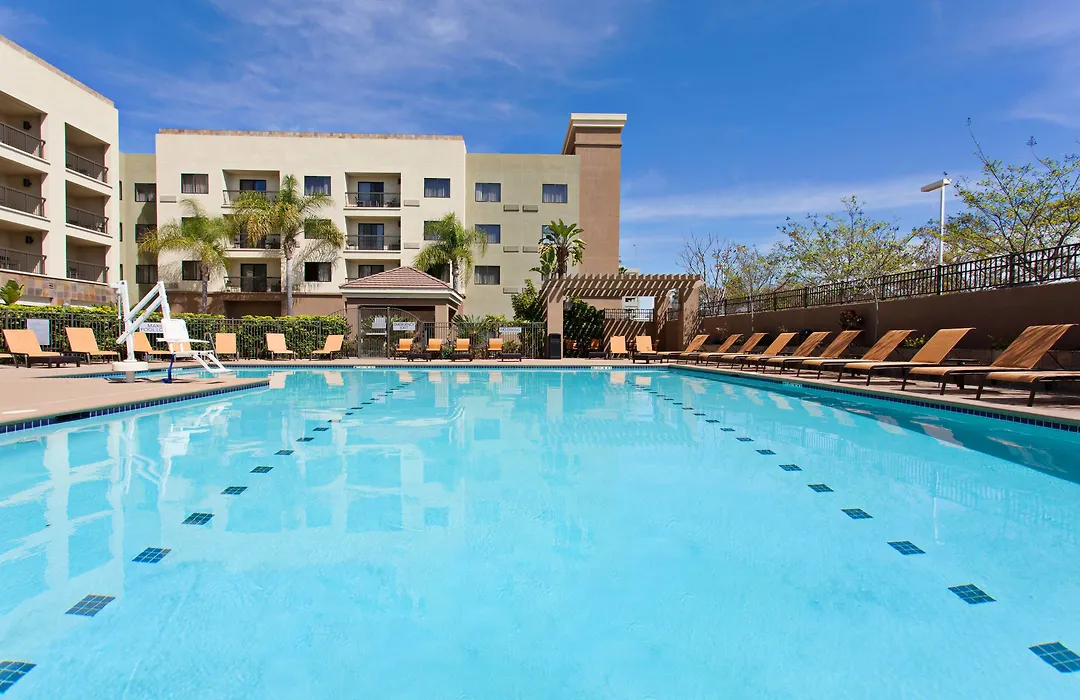 Courtyard By Marriott San Diego Central-1