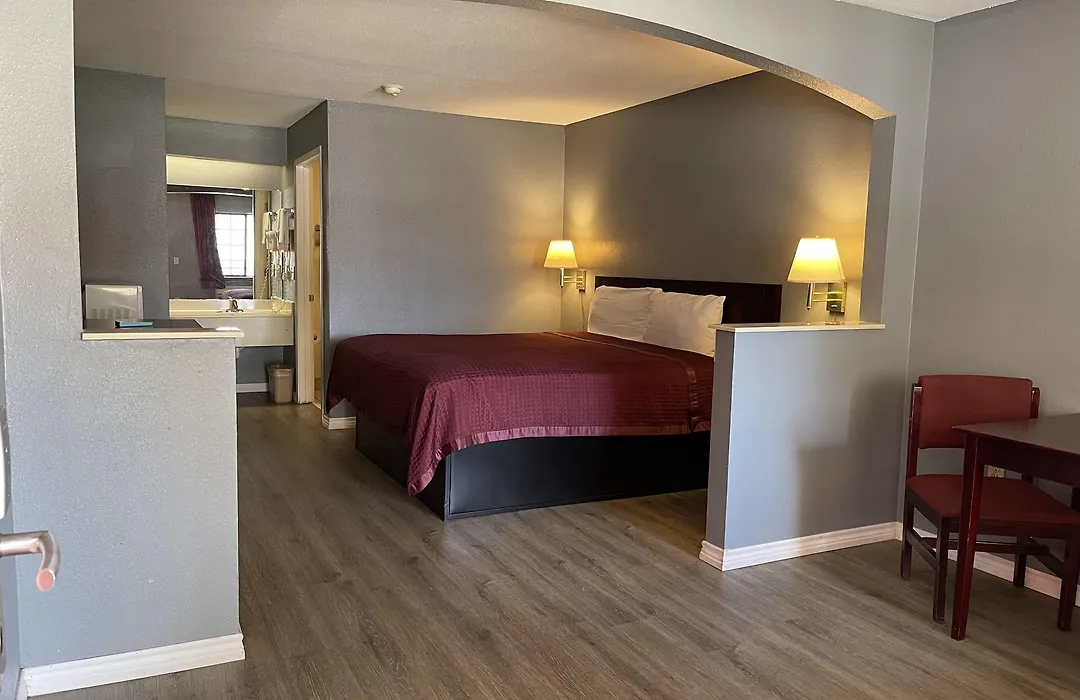 Majestic Inn-1