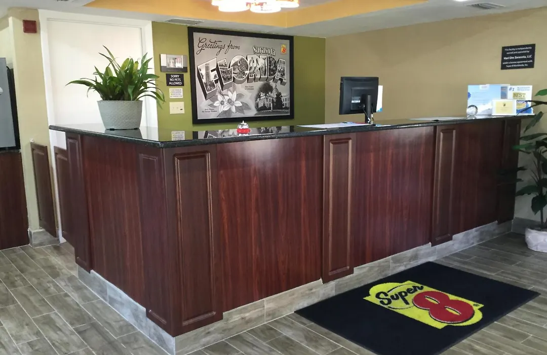 Super 8 By Wyndham Sarasota Near Siesta Key-1