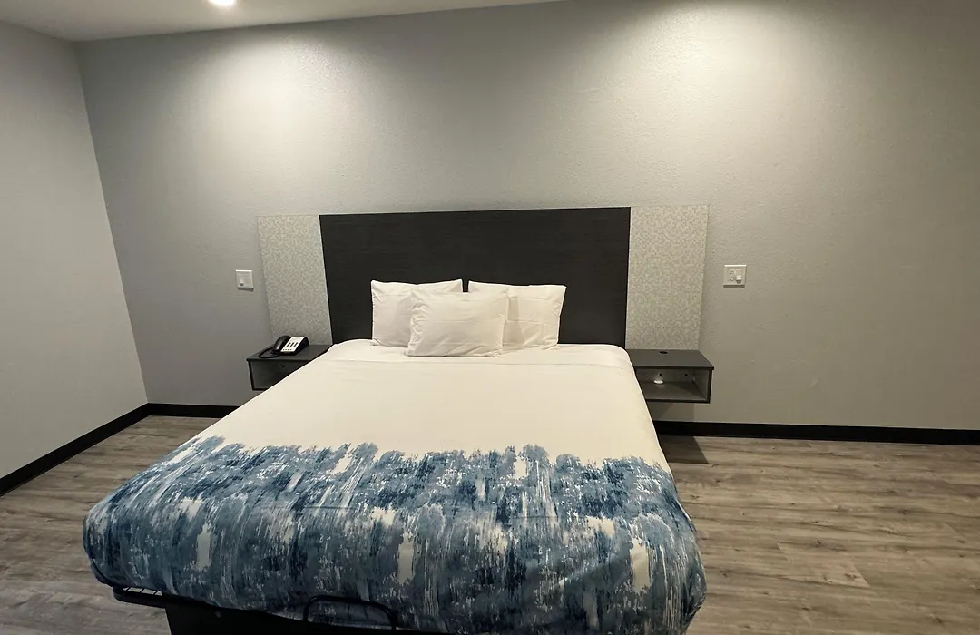 Americas Best Value Inn & Suites Haltom City Ft. Worth-1