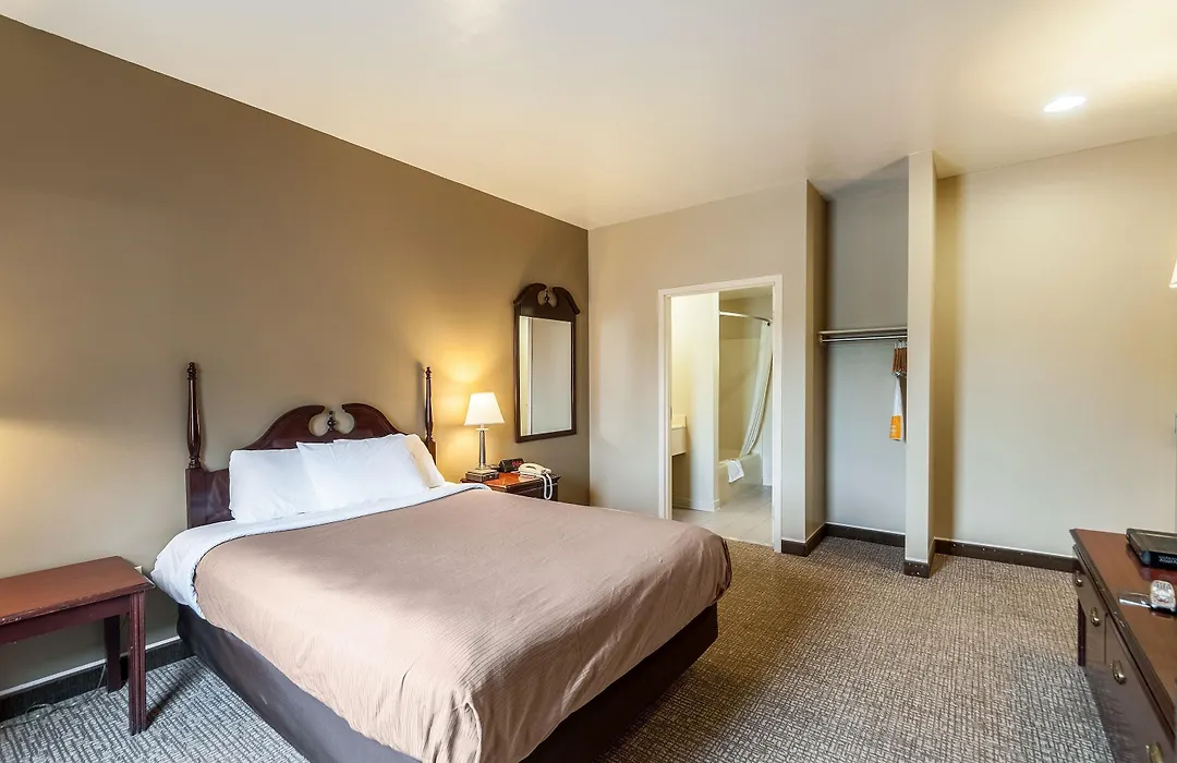 Econo Lodge Inn & Suites Middletown - Winchester South-1