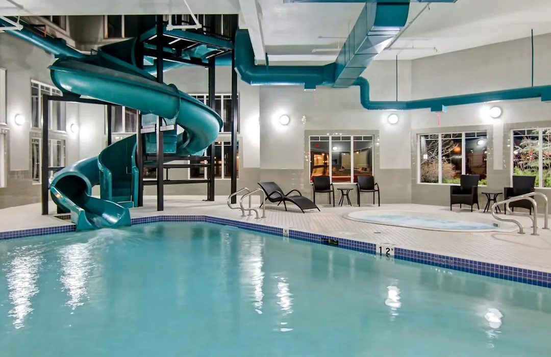Canalta Hotel Brooks-1