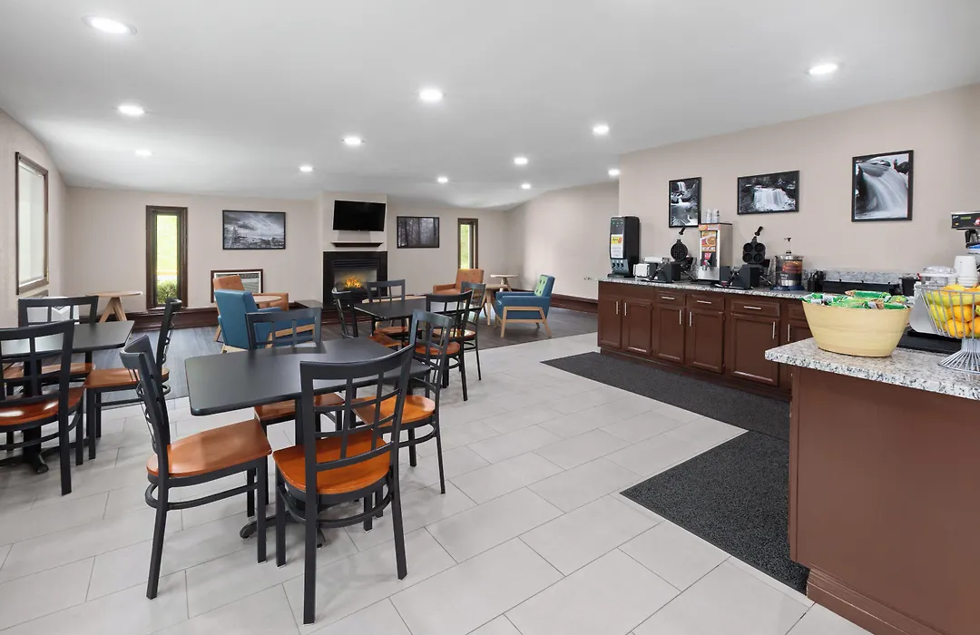 Super 8 By Wyndham Bridgeport/Clarksburg Area-1