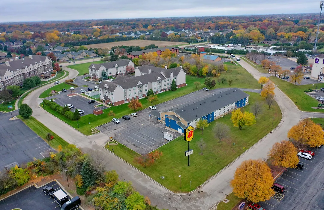 Super 8 By Wyndham Rockford I-90 Casino District-1