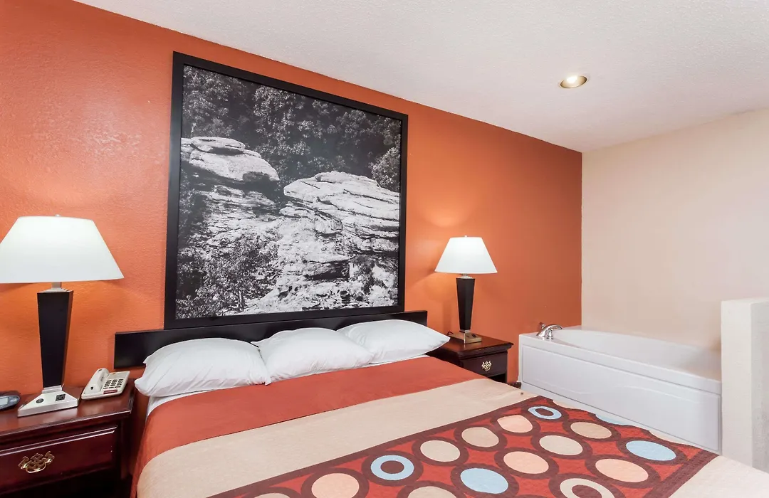 Super 8 By Wyndham Harrisburg-1