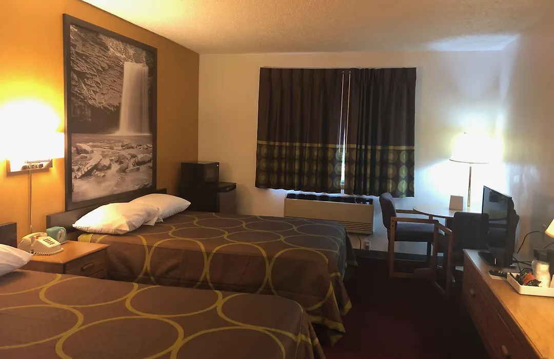Super 8 By Wyndham Front Royal Near Shenandoah National Park-1