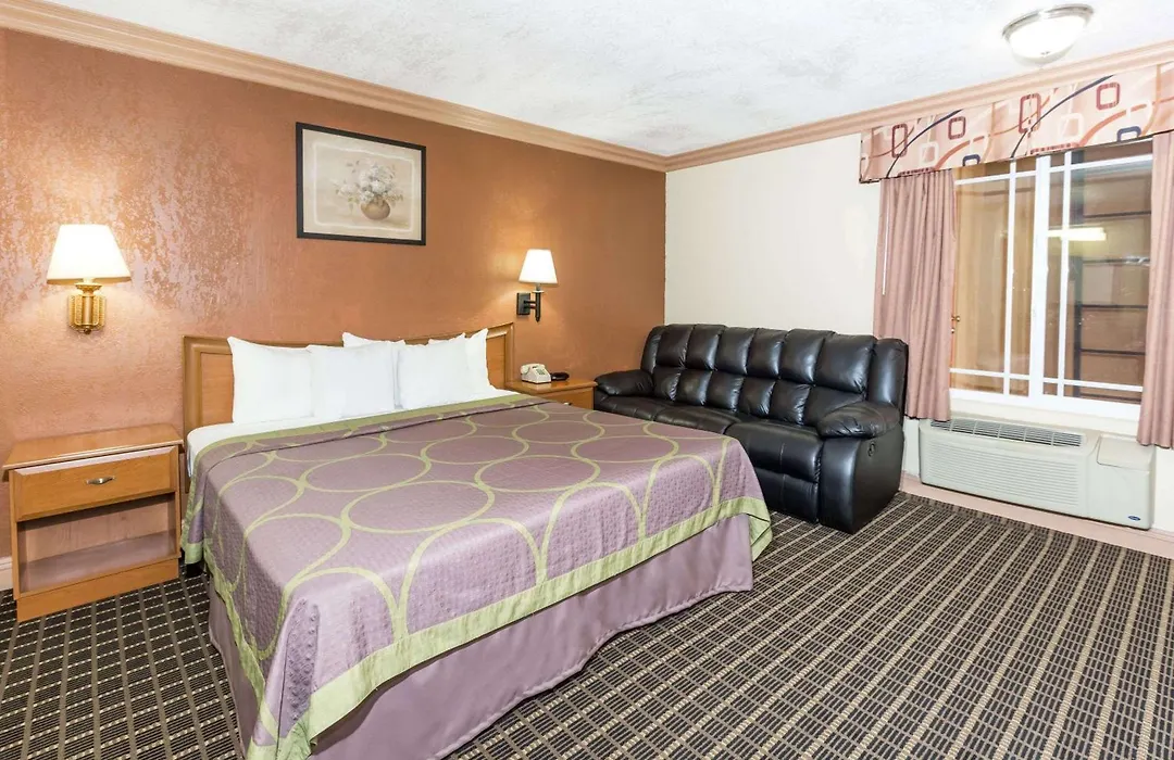 Super 8 By Wyndham Azusa-1
