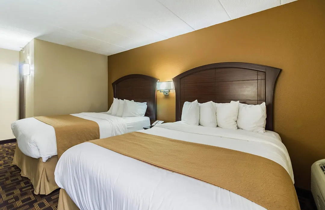 Quality Inn & Suites Arden Hills - Saint Paul North-1