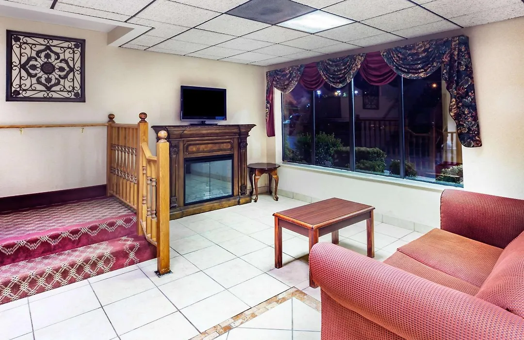Super 8 By Wyndham Morristown/South-1