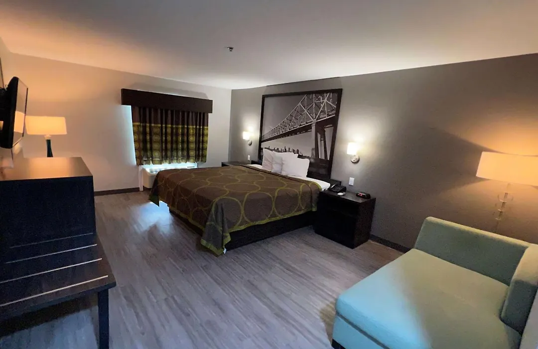 Super 8 By Wyndham Lake Charles/Sulphur-1
