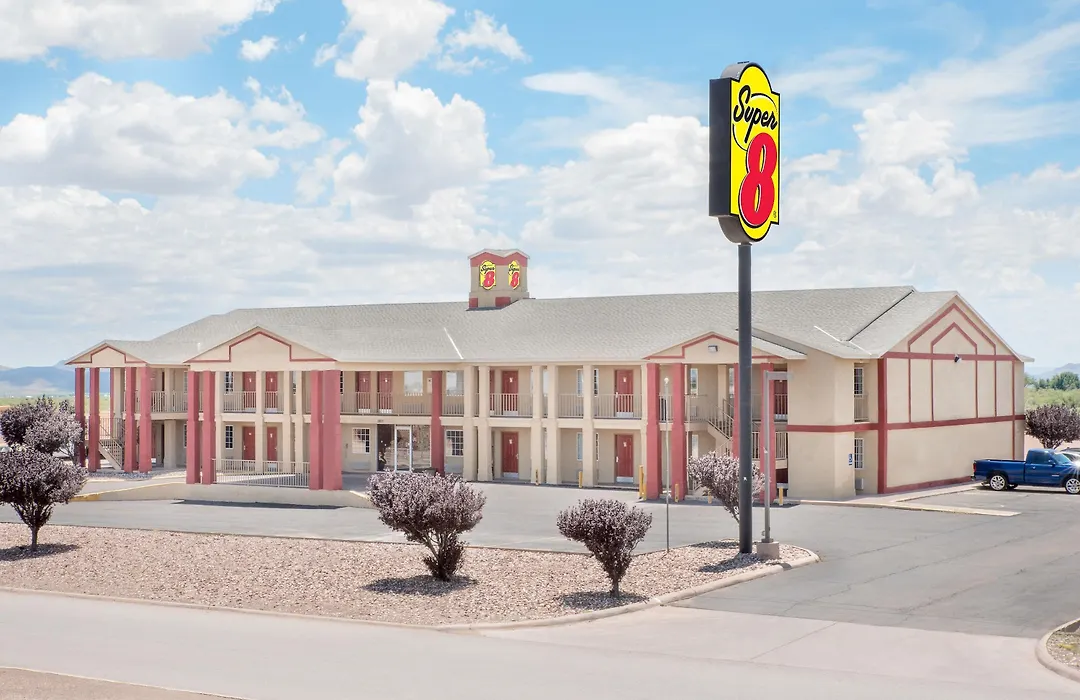 Super 8 By Wyndham Van Horn-1
