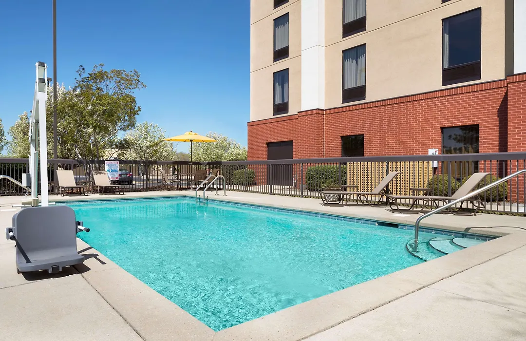 Hampton Inn Pell City-1
