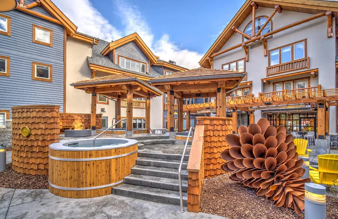 Canalta Lodge Banff-1