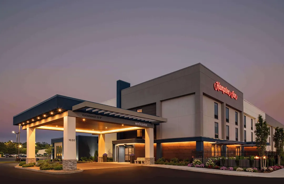 Hampton Inn Seekonk-1