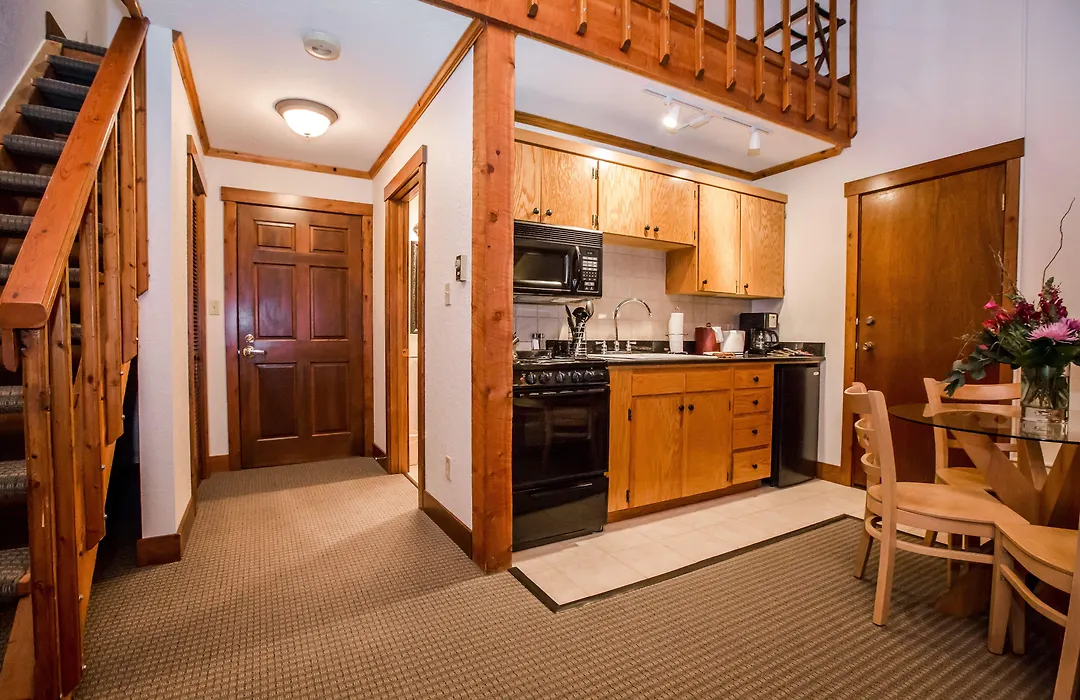 Kandahar Lodge At Whitefish Mountain Resort-1
