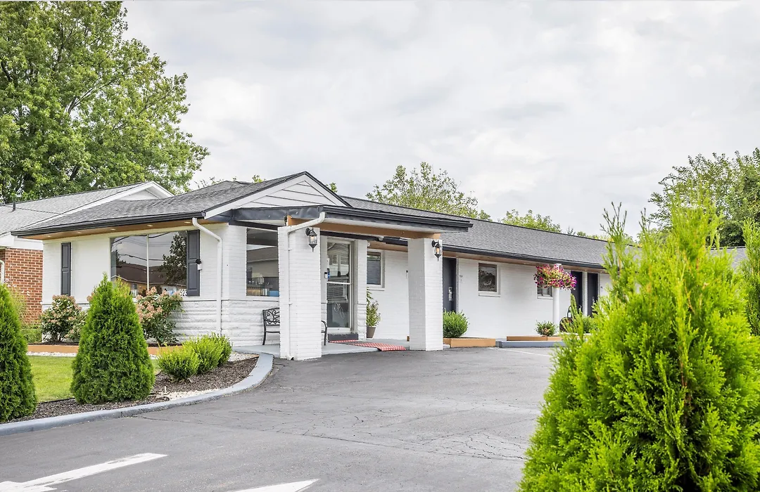Butler Inn-1