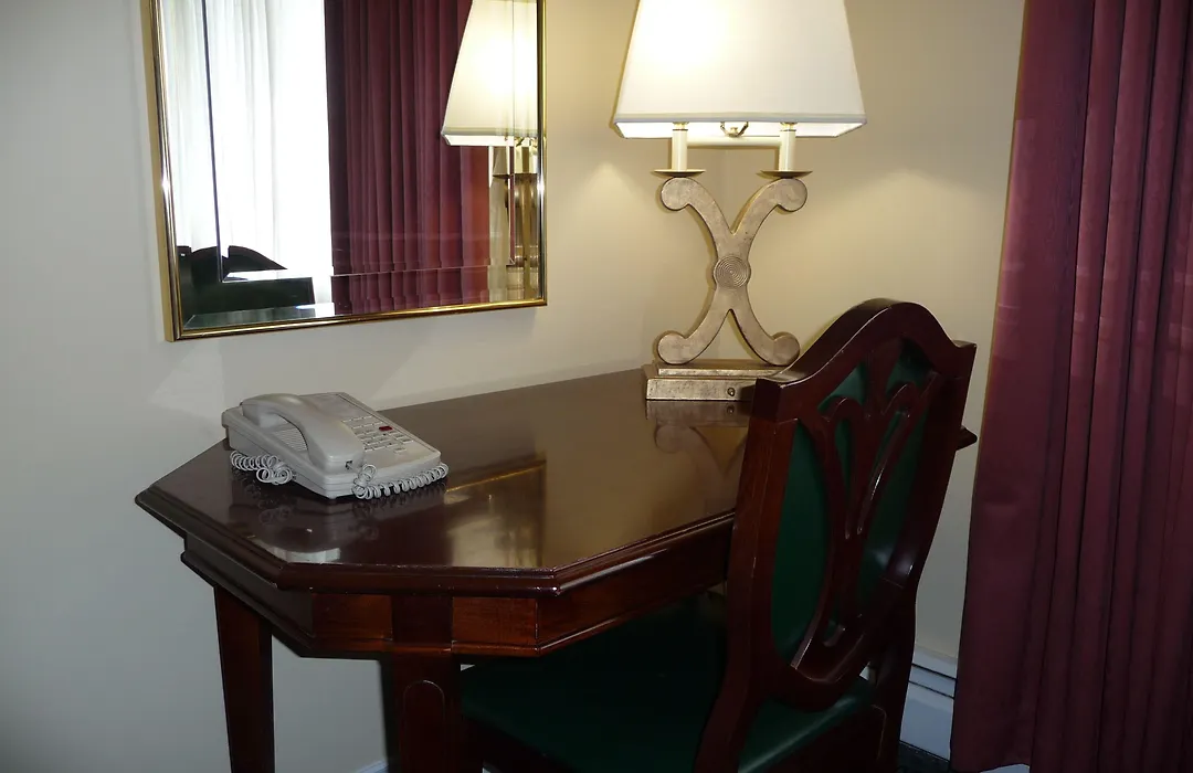 Arbutus Inn-1