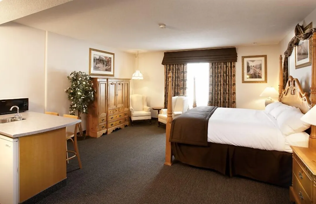 Petawawa River Inn & Suites-1
