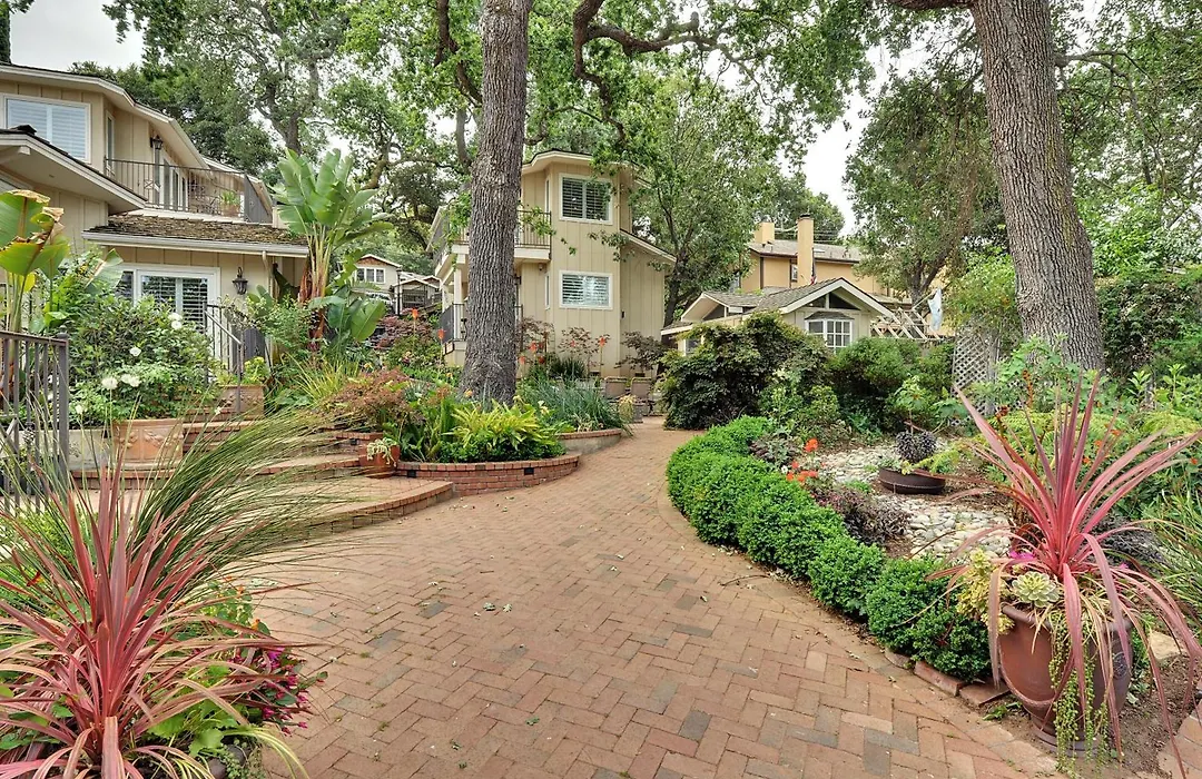 Saratoga Oaks Lodge-1