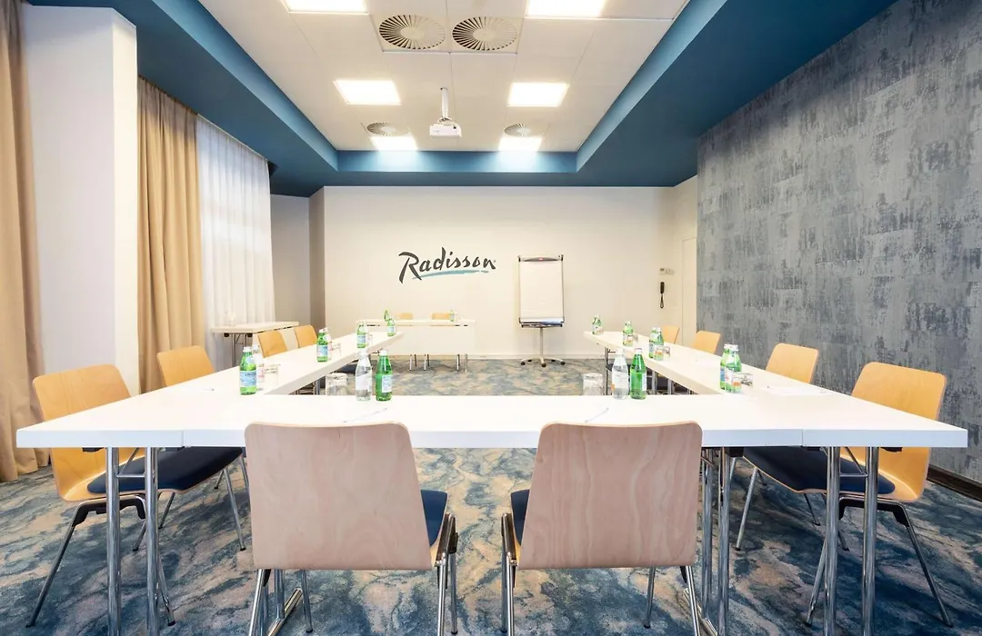 Radisson Hotel Nice Airport-1