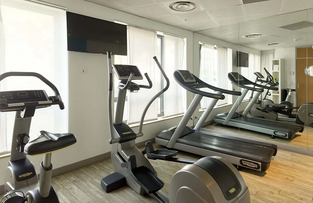 B&B Hotel Paris Grand Roissy Cdg Aeroport 4 Etoiles-1