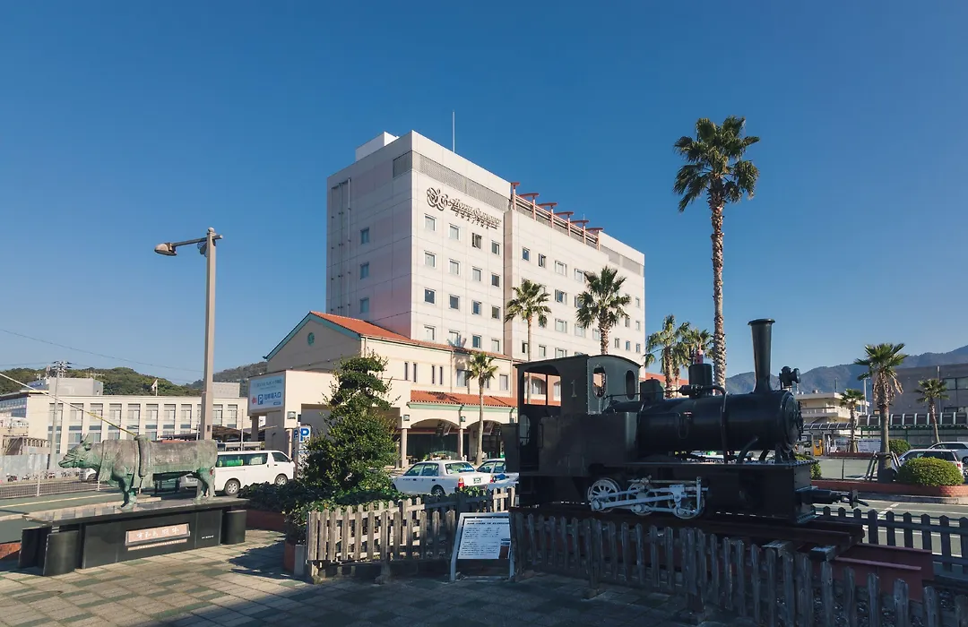 Jr Hotel Clement Uwajima-1