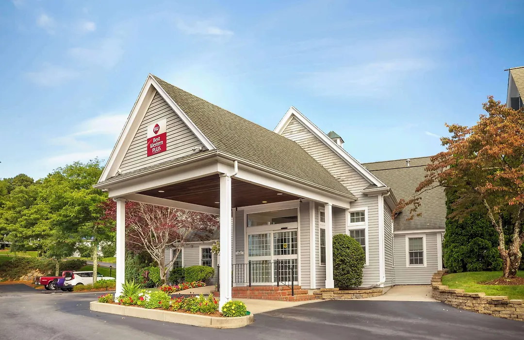 Best Western Plus Cold Spring-1