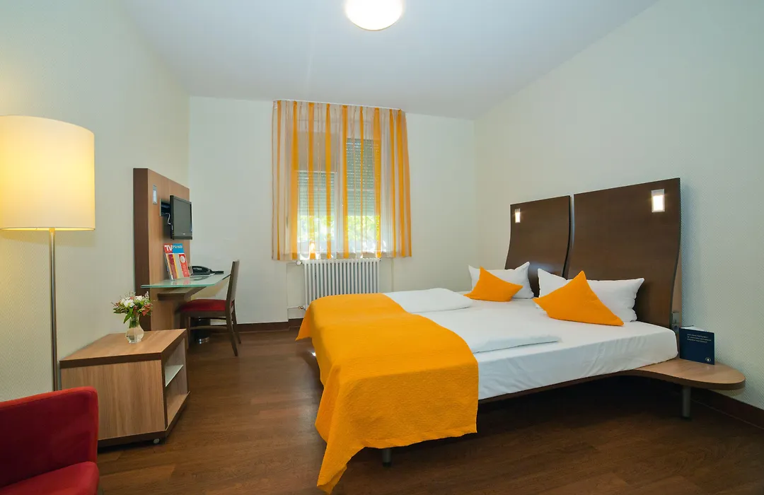 Stadthotel Freiburg Kolping Hotels & Resorts-1
