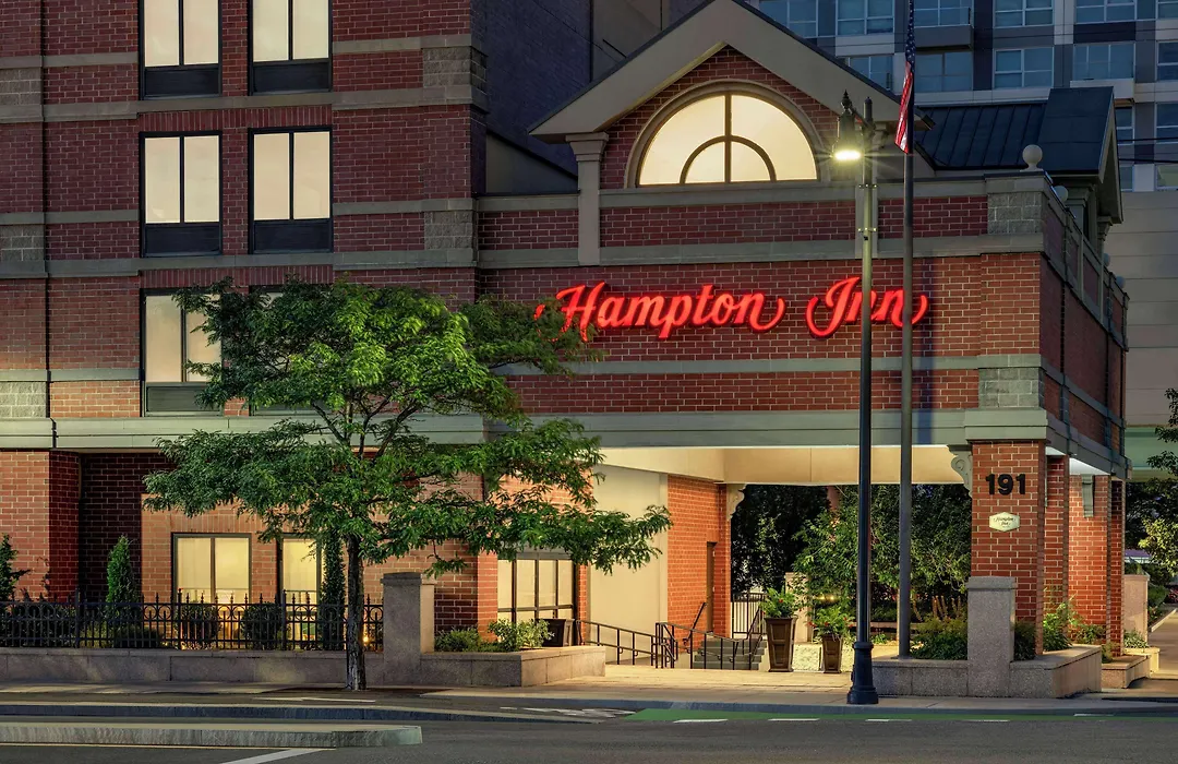 Hampton Inn By Hilton Boston/Cambridge-1