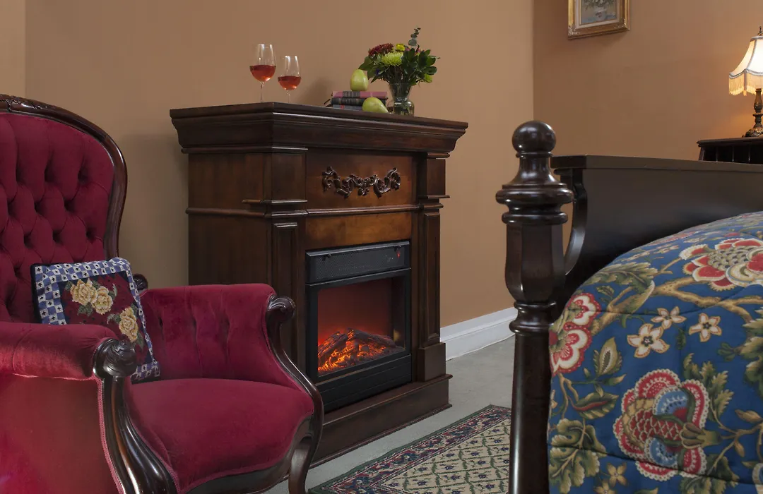 Whistling Swan Inn-1