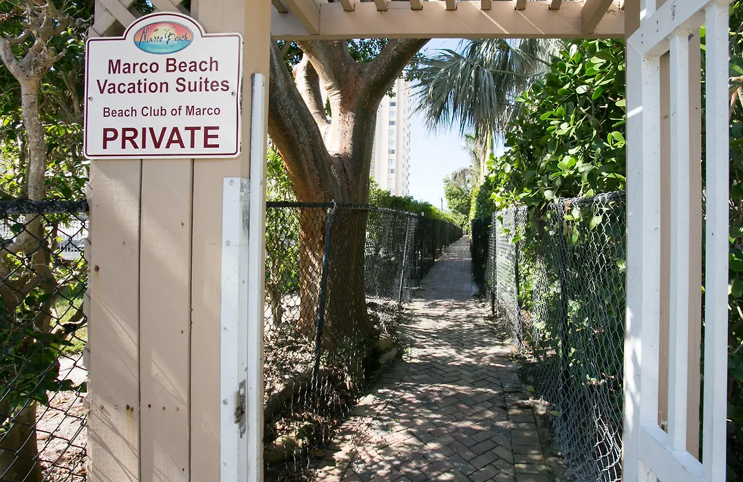 Marco Beach Vacation Suites-1