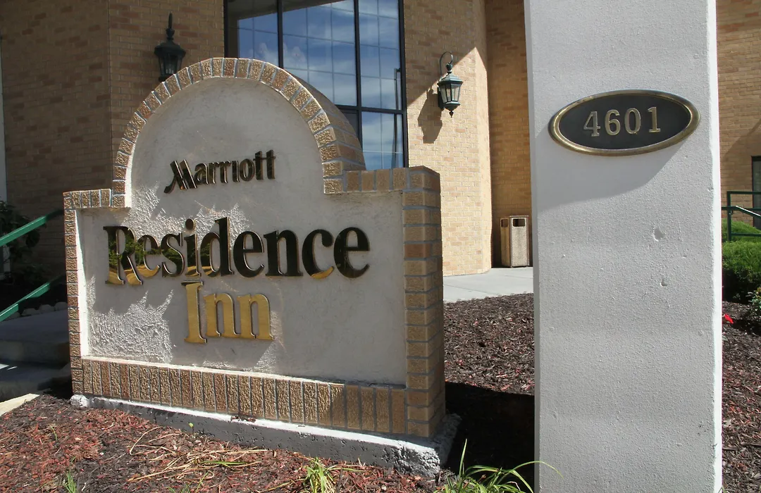 Residence Inn Kansas City Country Club Plaza-1