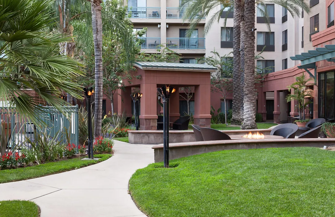 Courtyard Los Angeles Burbank Airport-1