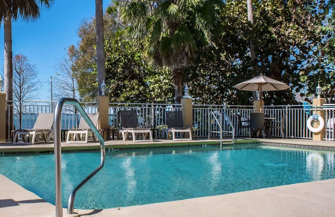 Comfort Suites Clearwater - Dunedin-1