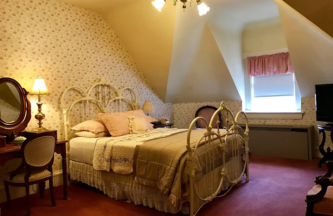 The Redstone Inn And Suites-1