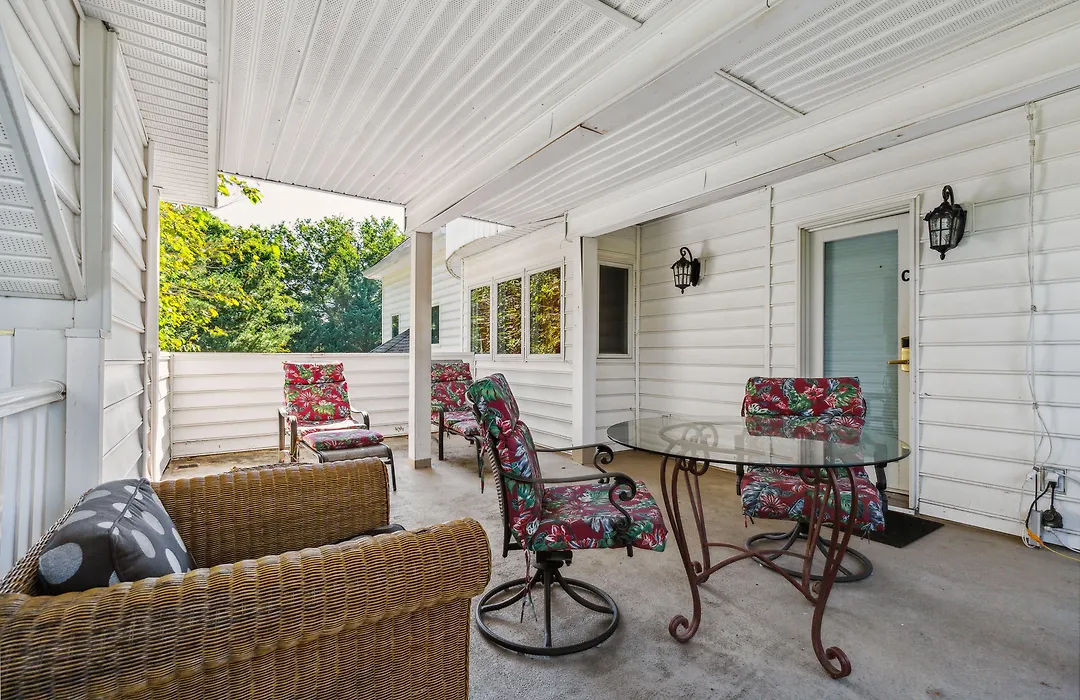 The Columbia Inn At Peralynna-1