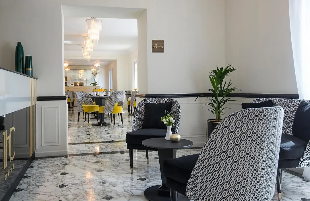 Hotel Carlton-1