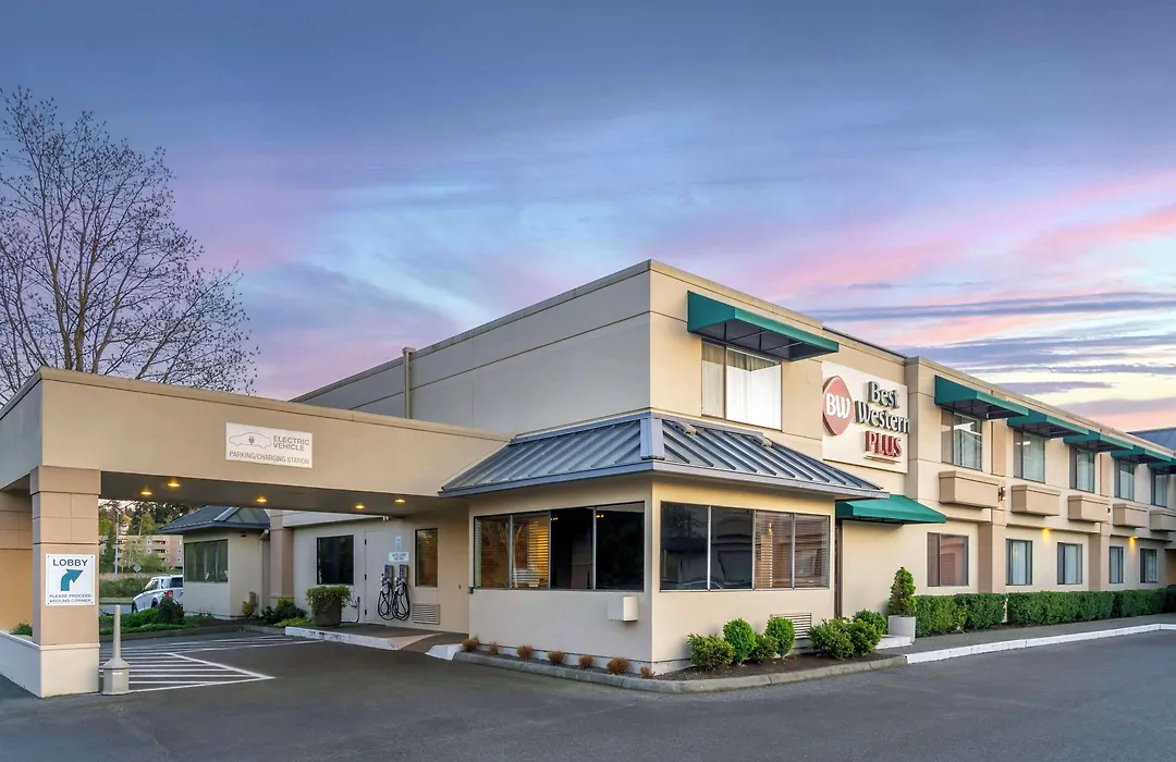 Best Western Plus Edmonds Harbor Inn-1