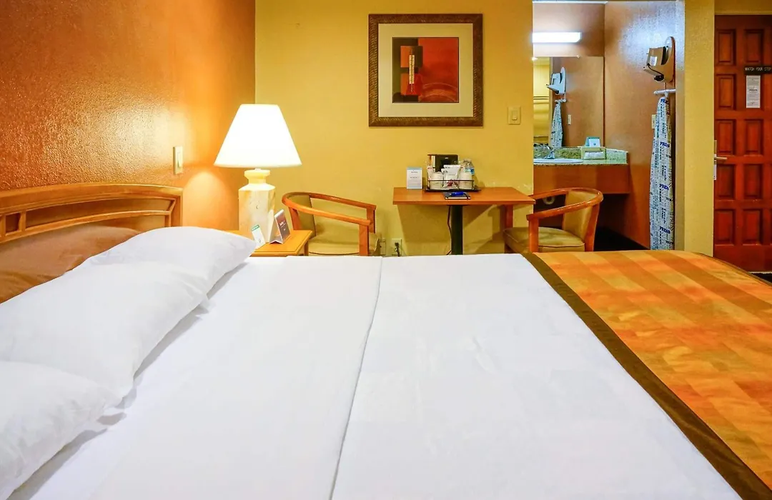 Hotel Parmani Near Stanford University-1