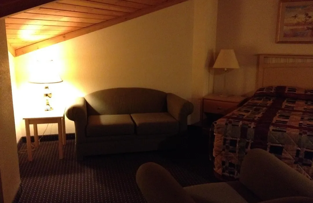 Ameristay Inn & Suites-1