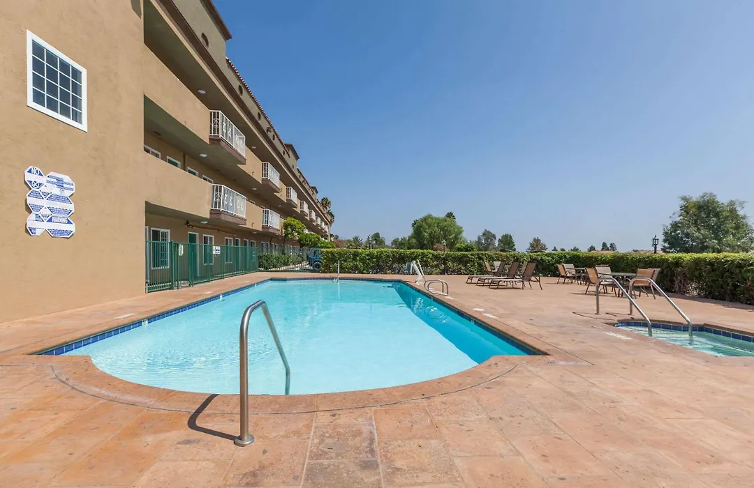 Travelodge By Wyndham Sylmar Ca-1