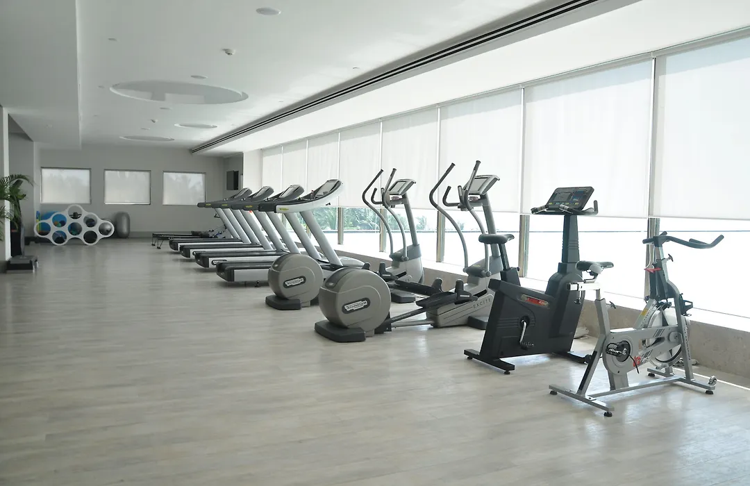 Taj Lands End-1