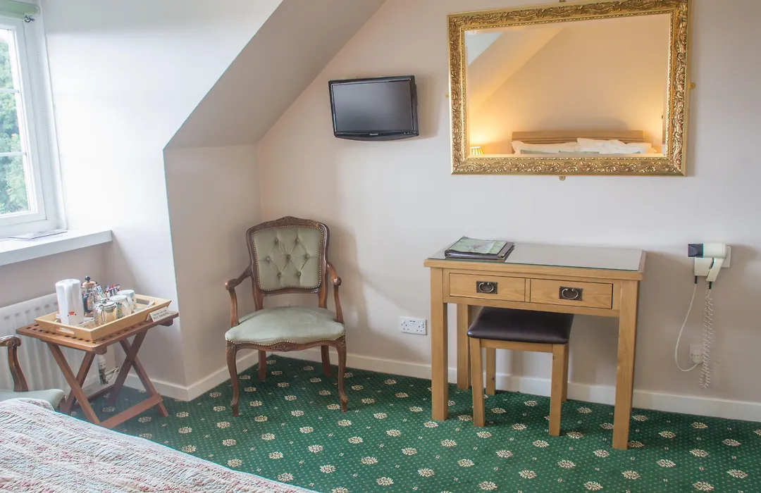 Meadhon Guest House-1