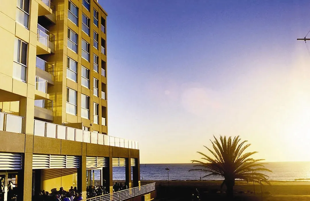 Oaks Glenelg Plaza Pier Suites-1
